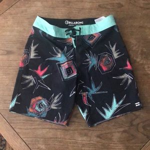 Billabong boardshorts size 29